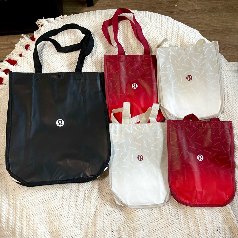NEW - 5 Lululemon Reusable Bags